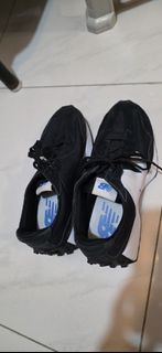 New Balance 327  黑色  US8