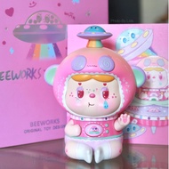 MTA. Beeworks X Momoko