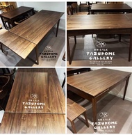 北美進口頂級黑胡桃木可两邊伸縮拉伸餐枱.
選用頂級木中貴族黑胡桃木,木紋細膩自然,密度高,唔易變型.
隐藏式延伸桌面,不留痕跡,家人朋友一起聚餐,唔駛再煩惱
整體北美黑胡桃木打造,質地細膩,色澤溫潤,