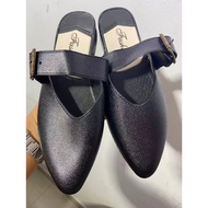 One for all TX97 Closed Toe Shoes Rubber