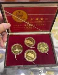 聚財收購公司  專業上門回收各種紀念幣，紀念金幣！熊貓金幣！香港紀念金幣！建國週年紀念金幣！等
