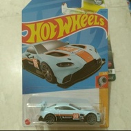Hotwheels aston martin vantage gte gulf