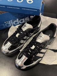 全新 atmos x adidas Originals Samba Tuxmba 黑銀色男女款板鞋