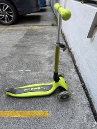 Globber 三輪滑板車