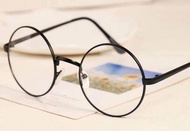 แว่นสายตาสำหรับสายตายาว (-50 ถึง 200) แฟชั่นสไตล์เกาหลี ทรงกลมสีดำ (กรอบพร้อมเลนส์สายตา) ส่งฟรีแถมซองหนังใส่แว่นและผ้าเช็ดเลนส์