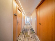 GreenTree Inn Express Hotel (Jiulong Hui Liqun Shopping Plaza)