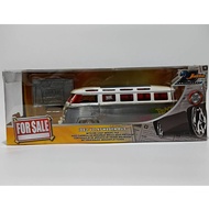 Jada Toys 20th Anniversary 1962 VW VOLKSWAGEN BUS VAN Scale 1:24 IN Package NEW (Sealed)