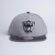 Mitchell and ness original raiders denim hat