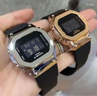 นาฬิกาข้อมือ casio สำหรับผู้ชายเเละผู้หญิง รุ่นGM-S5600