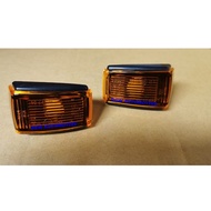 VOLVO 240 / 740 / 940 / S40 / S70 / 850 1984 YEAR FENDER SIGNAL LIGHT LAMP/ SIDE MARKER LAMP/ MUDGUA