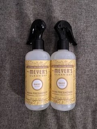 Mrs Meyer’s Room Freshener  (Daisy Scent)