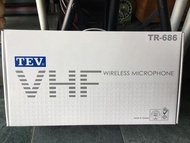 Tev wireless microphone 🎤 全新v品無線麥克風 台灣 電音 TEV TR 686 無線麥克風 雙頻道2支無線麥克風 雙頻道 VHF