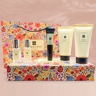 Jo Malone 祖馬龍禮盒五件裝：香水小樣9ml x2：英國梨/藍風鈴+呵寵護手霜50ml x2：英國梨/青檸+ve潤唇蜜15ml