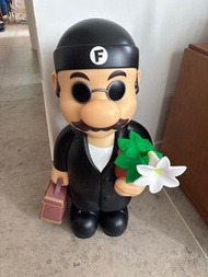 Fools paradise Mario professional Leon