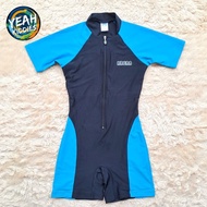 ARENA JUNIOR SWIMSUIT BOYS GIRLS KIDS SWIMWEAR SWIMSUIT SIZE 32J 9 YEARS BLUE BLACK