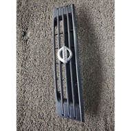 Nissan caravan E25 sarong grill used japan original part