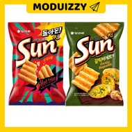 [★ Orion ★]  * Ready to stock * Sun Chip 2 Flavor (Hot Spicy / Garlic Baguette) / Korean Snack 135g 
