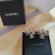 chanel蝴蝶結針式耳環