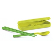 Tupperware cultery set witb case