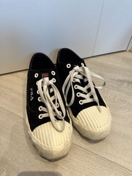 FILA Biella Italia 黑色帆布鞋