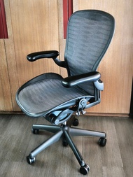 Herman Miller Aeron 辦公椅