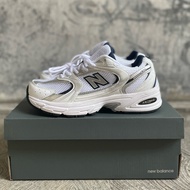 Unisex Men's and Women's Sneakers 530 White Silver Running MR530SG