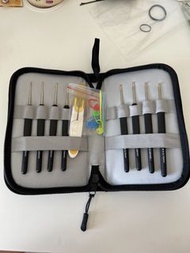 全新 鉤針編織工具套裝 附收納包