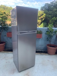 雪櫃🥂Whirlpool 惠而浦 家用雙門 - 上置式急凍室 WF258 #二手電器 #大減價 #香港網店 #香港二手 #雪櫃 #洗衣機 #傢俬 #電器 #家庭用品 #搬屋 #拆舊