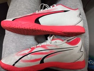 Puma  足球鞋 石地 平底