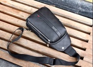 Brand New✨Gucci 腰包 胸包 chest bag