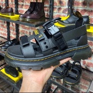 DR. MARTENS PEARSON UNISEX SANDAL ORIGINAL