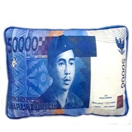 Bantal uang rupiah indonesia uk 30x40cm, bahan 100% velboa, isi dakron ( silikon )