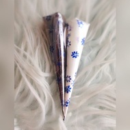 1 Dark Maroon Cone Henna & 1 White Cone Henna beli banyak freegift banyak