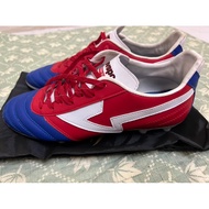 Kasut bola Svespo 8uk