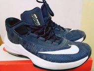 Nike 籃球鞋