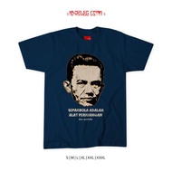 MILIKI SEGERA KAOS AKTIVIS TAN MALAKA SEPAKBOLA ADALAH ALAT PERJUANGAN DE9
