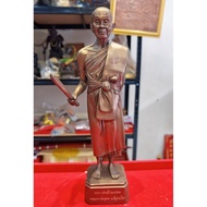 lp koon bucha 龍婆坤站立金身供奉型】✨

佛曆 B.E.2542｜Wat Banrai

