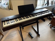 Roland Digital Piano F-20 with Stand