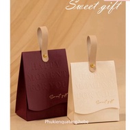 (2 boxes) mini gift box with handle Happy Monment For You - Camellia gift