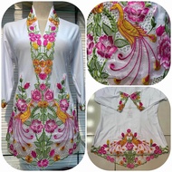 【READY STOCK】Baju Kebaya Nyonya Putih Sulam Burung Merak (lengan 3 suku) Kain Jersey Elastic Tiada B