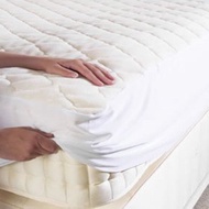 100% Cotton Mattress Protector. Fitted. 5 Star Hotel Egyptian Cotton with 6 in 1 protection