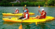 บัตรกิจกรรมพายเรือแคนูและนั่งเรือถีบไฟฟ้าที่ทะเลสาบสุริยันจันทรา (Sun Moon Lake) ในหนานโถว