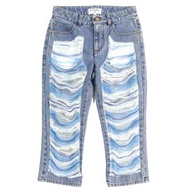 香奈兒 (CHANEL) P60217V46019 純棉七分牛仔褲，飾有Coco Mark連結和做舊薄紗，成色極佳。靛藍色，尺寸34。義大利製造。正品。推薦女士穿著。