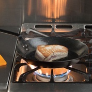 美國LODGE 美國製高碳鋼長柄平底煎鍋-26cm CRS10