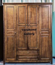 美式全實木白橡木四門大容量超實用大衣櫃. 少見全能衣櫃,選用進口木橡木打造,堅固耐用. 內籠空間設計實用,可分類放置您的衣物. 係一款超實用又美觀的靚靚實木衣櫃. 呎吋:177L X 63D X 21