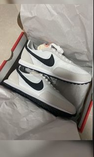 Nike Waffle Trainer 2 ess