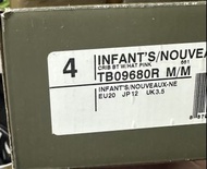 Timberland 嬰兒粉色靴子 4 碼