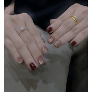 Hand nails from square polka dots code 02