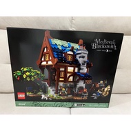 [READY STOCK] LEGO 21325 IDEAS Medieval Blacksmith