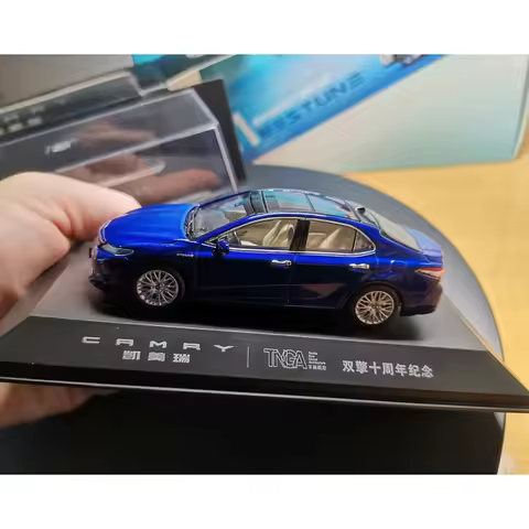 Diecast 1:43 Scale 8TH GAC Camry Alloy Car Model Double Engine 10th Anniversary Edition Collection S